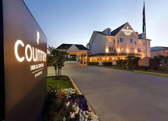 Country Inn & Suites by Radisson, Covington, LA 1