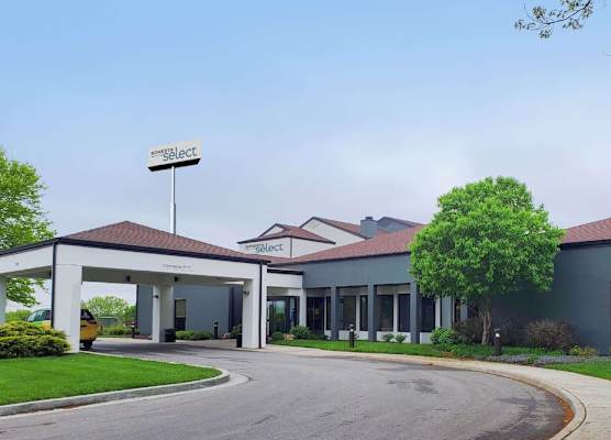 Sonesta Select Kansas City South Overland Park 1