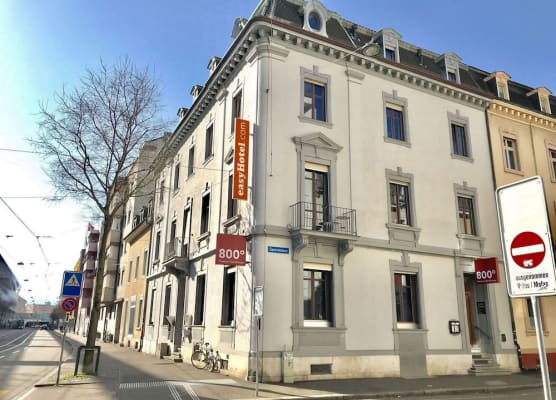 easyHotel Basel - self service and self check-in 1