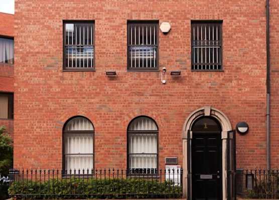 Russell Scott Backpackers Hostel 1