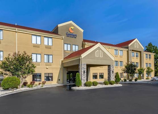 Comfort Inn & Suites Troutville-Roanoke North 1