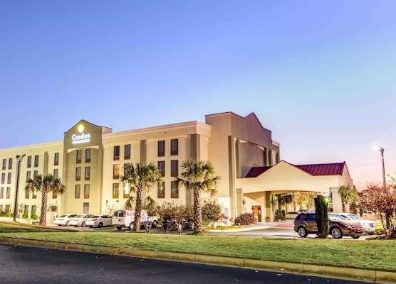 Comfort Inn & Suites Athens North 1