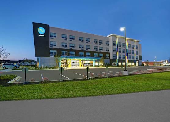 Tru By Hilton Stoughton 1