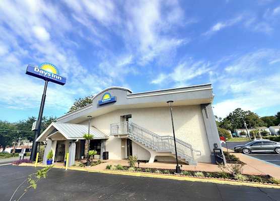 Days Inn by Wyndham Tallahassee University Center 1