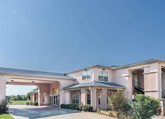 Super 8 by Wyndham Greenville 1