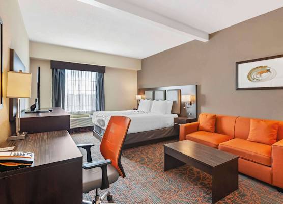 Best Western Plus Executive Inn 1