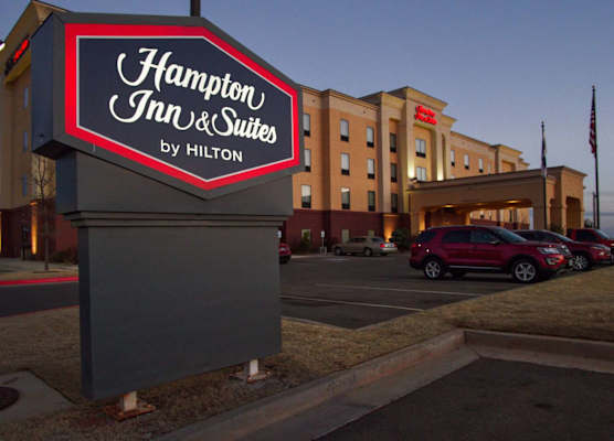 Hampton Inn & Suites Elk City 1