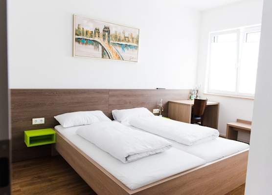 Hotel 37 1