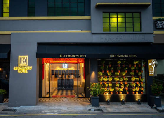 Le Embassy Hotel Georgetown 1