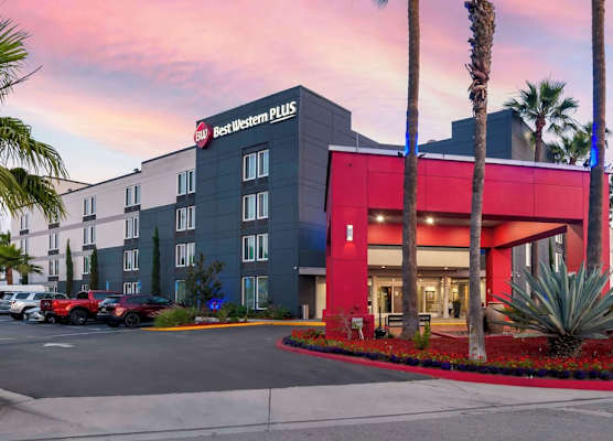 Best Western Plus Commerce Hotel 1
