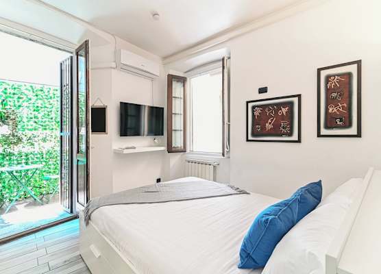 JOIVY Al Duomo guest house 1