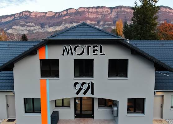 Motel 991 1