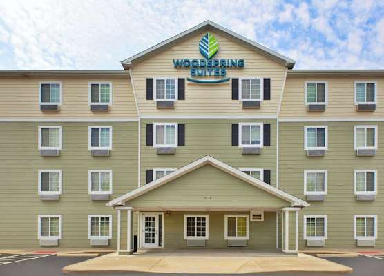 WoodSpring Suites St Louis St Charles 1