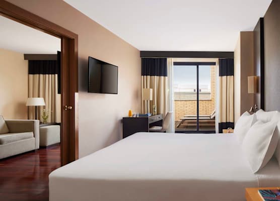 iStay by NH Ciudad de Valencia Hotel 1