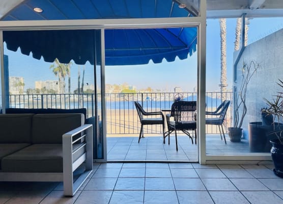 Foghorn Harbor Inn 1