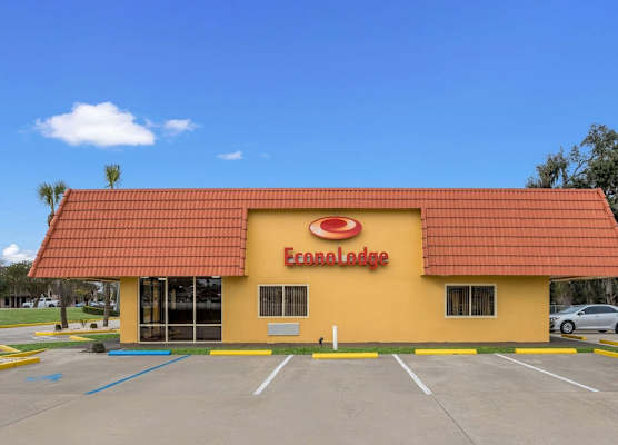 Econo Lodge Live Oak 1