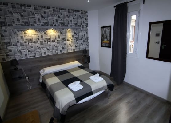 Hostal MH Fuencarral 1