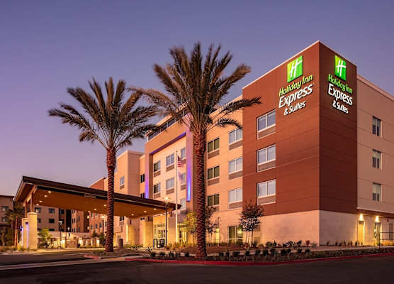 Holiday Inn Express & Suites MORENO VALLEY - RIVERSIDE by IHG 1