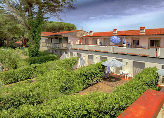 Scenic Holiday Home in Giannella near Beach 1