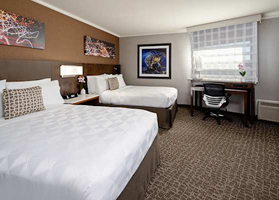 Holiday Inn LONG BEACH AIRPORT by IHG 1
