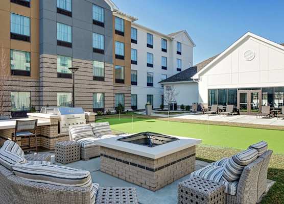 Homewood Suites By Hilton Ronkonkoma 1