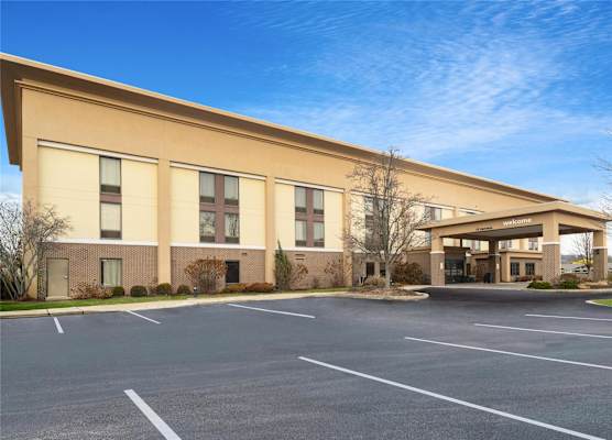 Hampton Inn Marietta 1