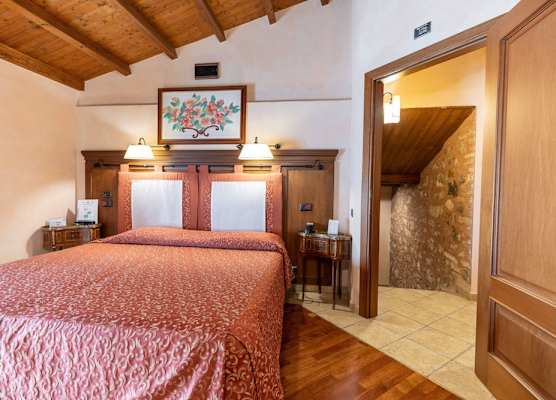 Relais Abbazia Santa Anastasia Resort & Winery 1