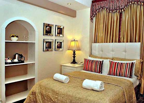 Piccolino Hyde Park Hotel 1