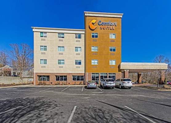 Comfort Suites Huntsville MidCity District at Research Park 1