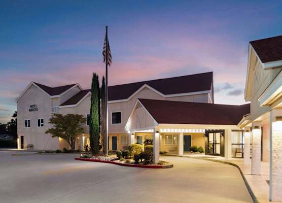 Hotel Manteo, Trademark Collection by Wyndham 1