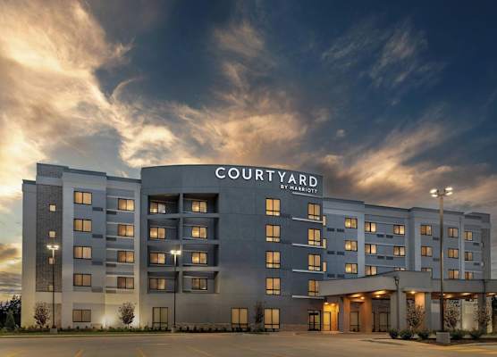 Courtyard by Marriott Sherman 1