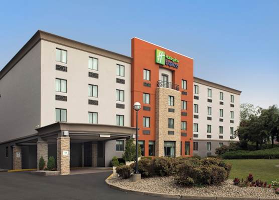 Holiday Inn Express BOSTON - SAUGUS by IHG 1