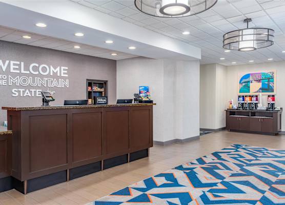 Hampton Inn & Suites Parkersburg Downtown 1