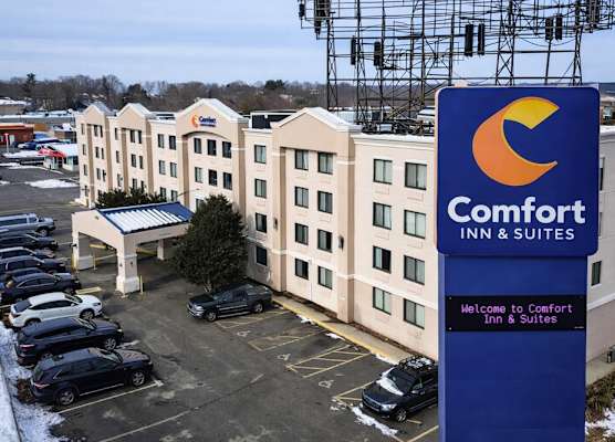 Comfort Inn & Suites Meriden East 1