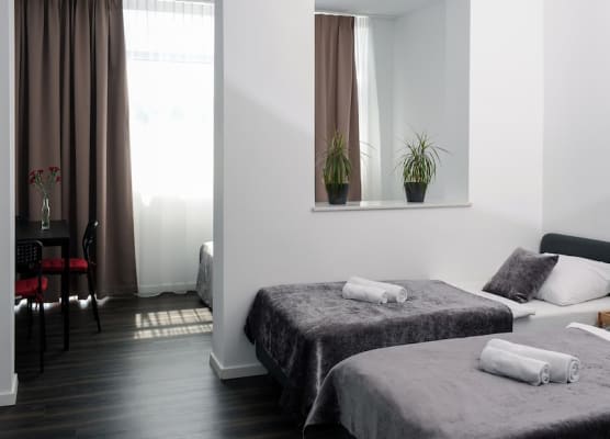 Aparthotel Lenau 1