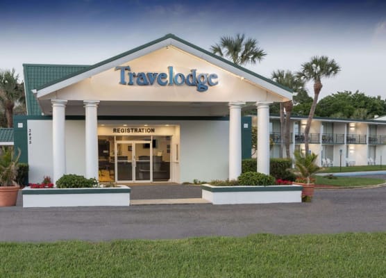 Travelodge by Wyndham Lakeland 1