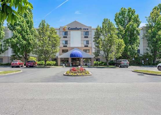 Comfort Inn White River Junction 1