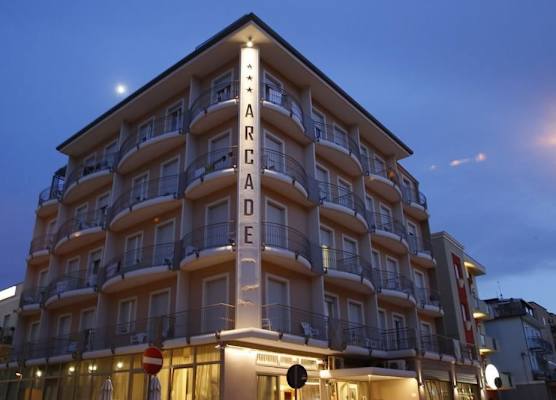 Hotel Arcade 1