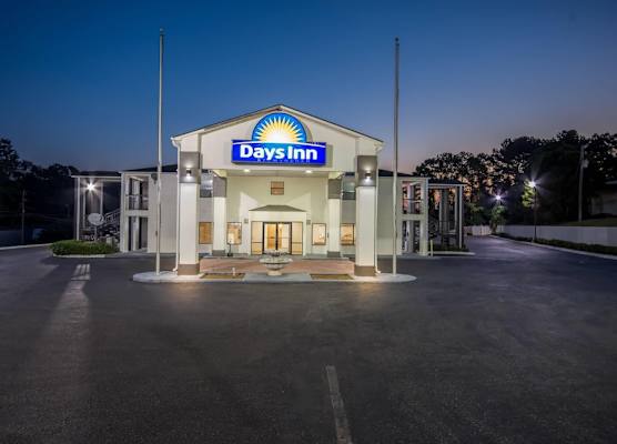 Days Inn by Wyndham Enterprise 1