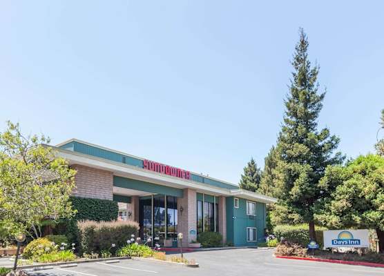 Days Inn & Suites by Wyndham Sunnyvale 1