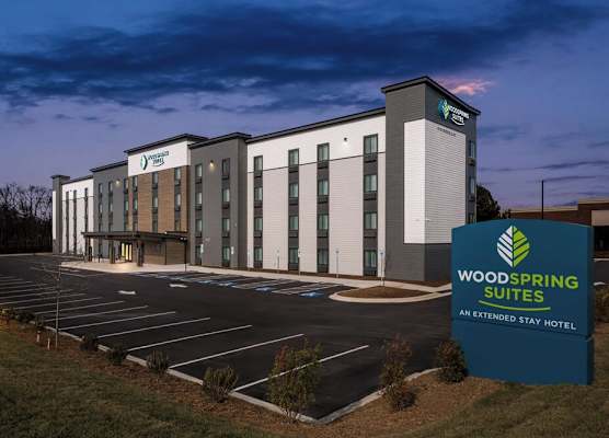 WoodSpring Suites Charlotte Northlake 1