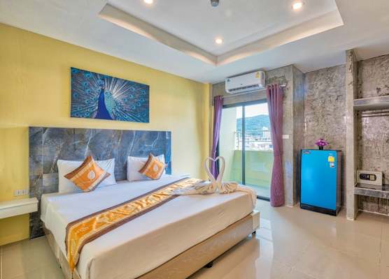TJ Patong Hotel - Prime Location by OTOP Market & Sea 1