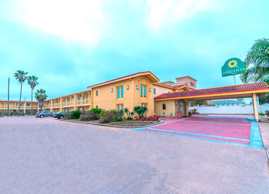 La Quinta Inn by Wyndham Clute Lake Jackson 1
