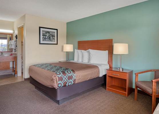 SureStay Hotel by Best Western Bowling Green North 1