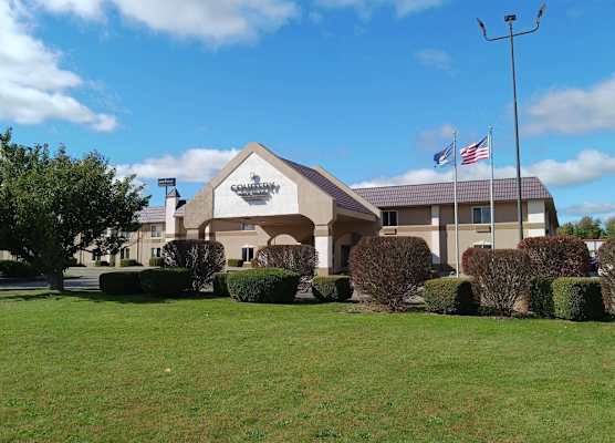 Country Inn & Suites by Radisson, Battle Creek, MI 1
