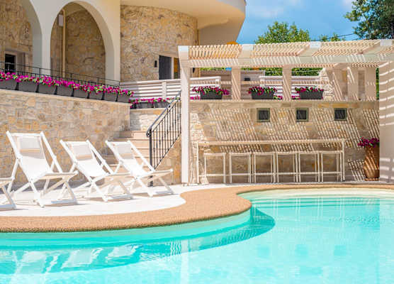 Neikos Mediterraneo 1