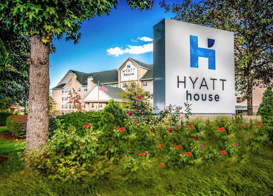 Hyatt House Herndon/Reston 1