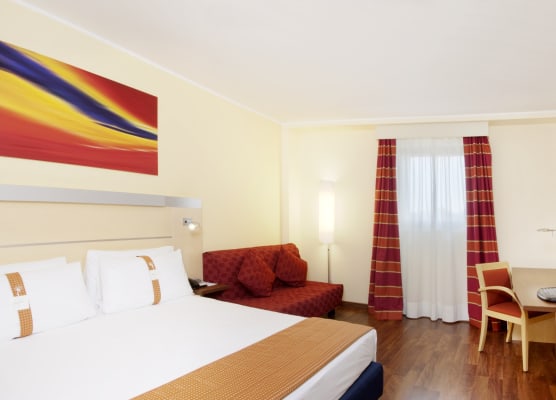 Holiday Inn Express MILAN - MALPENSA AIRPORT by IHG 1