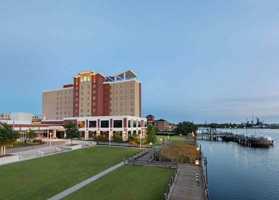 Embassy Suites By Hilton Wilmington Riverfront 1