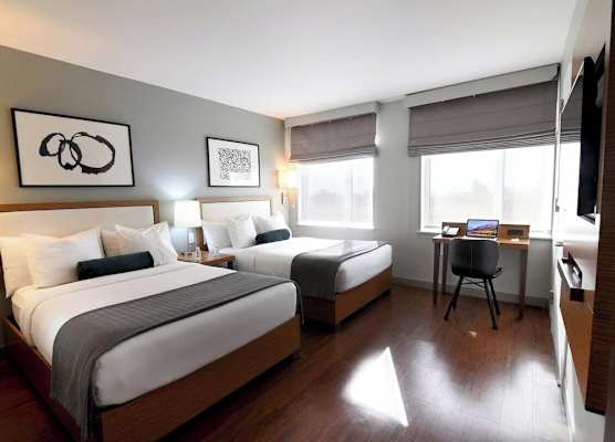 Edge Hotel Washington Heights 1